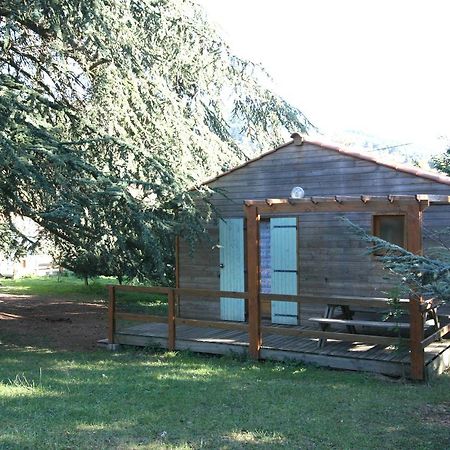Les Chalets Du Domaine Des Soyeux Saint-Julien-Molin-Molette Exterior foto